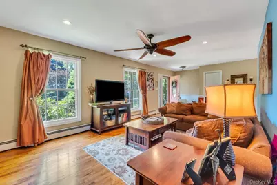 3 Woodbine Lane, East Moriches, NY 11940 - Photo 8