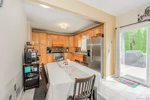 34 Putters Ct, New York, NY 10301 - Photo 14