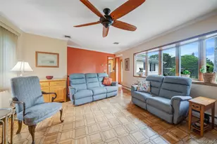 190 Lake Dr, Copiague, NY 11726 - Photo 12