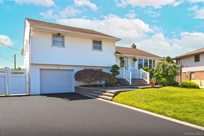 36 Lane Avenue, Plainview, NY 11803 - Photo 2