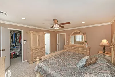 36 Lane Avenue, Plainview, NY 11803 - Photo 22