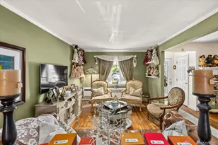 17-09 Starr St, Ridgewood, NY 11385 - Photo 6