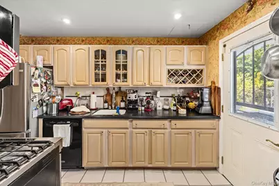 1709 Starr Street, Ridgewood, NY 11385 - Photo 12