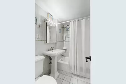4555 Henry Hudson Parkway #805, Bronx, NY 10471 - Photo 32