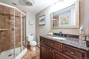 2 Sutton Pl, Massapequa, NY 11758 - Photo 16