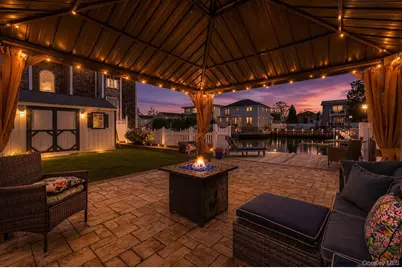 2 Sutton Place, Massapequa, NY 11758 - Photo 32