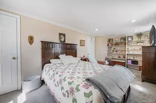 2 Sutton Pl, Massapequa, NY 11758 - Photo 26