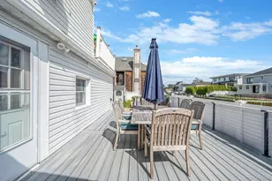 2 Sutton Pl, Massapequa, NY 11758 - Photo 28