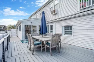 2 Sutton Pl, Massapequa, NY 11758 - Photo 30