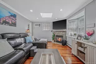 2 Sutton Pl, Massapequa, NY 11758 - Photo 18