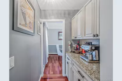 2 Sutton Place, Massapequa, NY 11758 - Photo 10