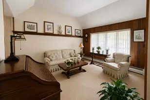 317 Herbert Pl, Bethpage, NY 11714 - Photo 8