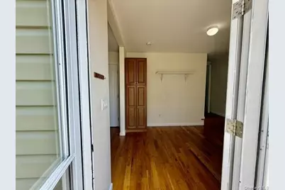 1005 6th Street, West Babylon, NY 11704 - Photo 6
