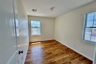 1005 6th St, West Babylon, NY 11704 - Photo 10