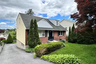 15 Orchard Pkwy, White Plains, NY 10606 - Photo 2