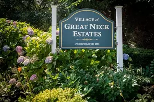 89 Bayview Ave, Great Neck, NY 11021 - Photo 32