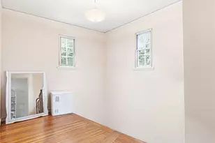 89 Bayview Ave, Great Neck, NY 11021 - Photo 24