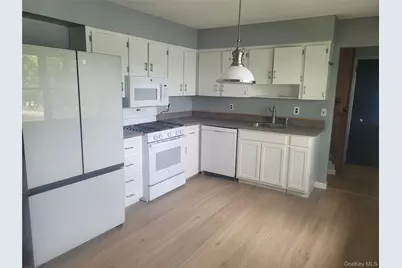 8 Cornell Road, Patchogue, NY 11772 - Photo 8