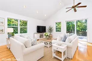 47 Suffolk Rd, Hampton Bays, NY 11946 - Photo 10