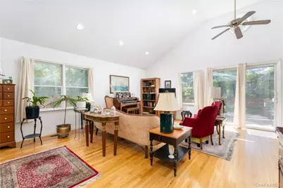 47 Suffolk Road, Hampton Bays, NY 11946 - Photo 8
