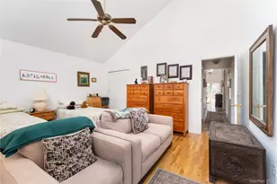 47 Suffolk Rd, Hampton Bays, NY 11946 - Photo 26