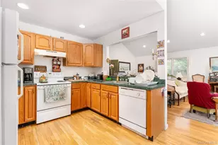 47 Suffolk Rd, Hampton Bays, NY 11946 - Photo 18
