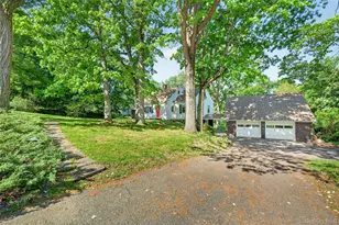 2 Merry Hill Rd, Poughkeepsie, NY 12603 - Photo 34