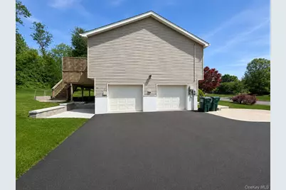 24 Vermont Drive #B, Newburgh, NY 12550 - Photo 2
