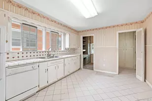 174 Fairview Ave, Port Chester, NY 10573 - Photo 8