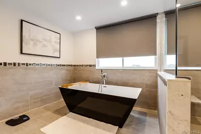 200 Clocks Boulevard, Massapequa, NY 11758 - Photo 18