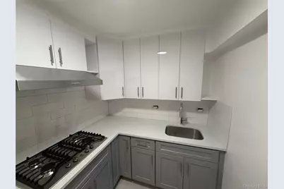 83-45 Vietor Avenue #5R, Elmhurst, NY 11373 - Photo 8