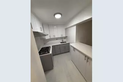 83-45 Vietor Avenue #5R, Elmhurst, NY 11373 - Photo 6