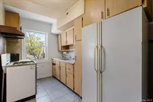 82-53 251st St, Bellerose, NY 11426 - Photo 10