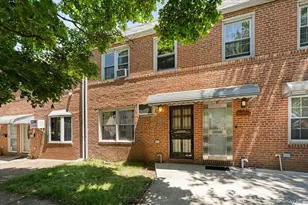 82-53 251st St, Bellerose, NY 11426 - Photo 22