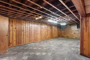 82-53 251st St, Bellerose, NY 11426 - Photo 18