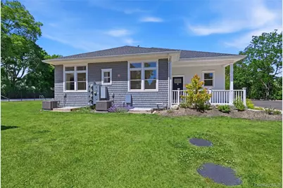 19 Montauk Highway #7, Westhampton, NY 11977 - Photo 24