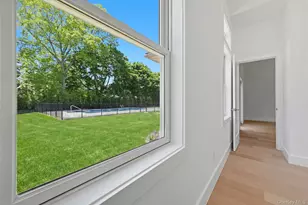 19 Montauk Hwy, Westhampton, NY 11977 - Photo 10