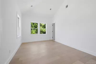 19 Montauk Highway #9, Westhampton, NY 11977 - Photo 18