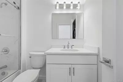 19 Montauk Highway #9, Westhampton, NY 11977 - Photo 14