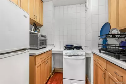 118-17 Union #15J, Forest Hills, NY 11375 - Photo 4