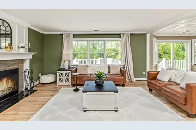 506 Twomey Avenue, Calverton, NY 11933 - Photo 14