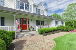 506 Twomey Ave, Calverton, NY 11933 - Photo 4