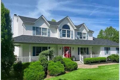 506 Twomey Avenue, Calverton, NY 11933 - Photo 2
