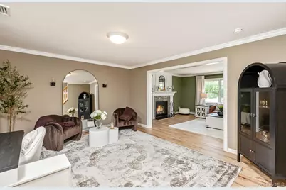 506 Twomey Avenue, Calverton, NY 11933 - Photo 12