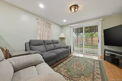 2073 Washington Street, Merrick, NY 11566 - Photo 20