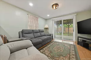 2073 Washington St, Merrick, NY 11566 - Photo 20