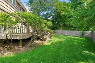 23 Carriage Ct, Scarsdale, NY 10583 - Photo 32