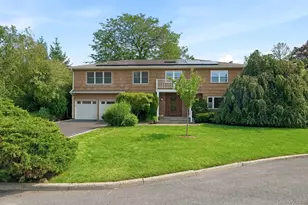 23 Carriage Ct, Scarsdale, NY 10583 - Photo 2