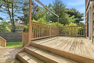 23 Carriage Ct, Scarsdale, NY 10583 - Photo 30