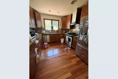 116 West Avenue, Hicksville, NY 11801 - Photo 4